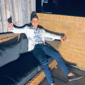 Meet your Posher, Daniel